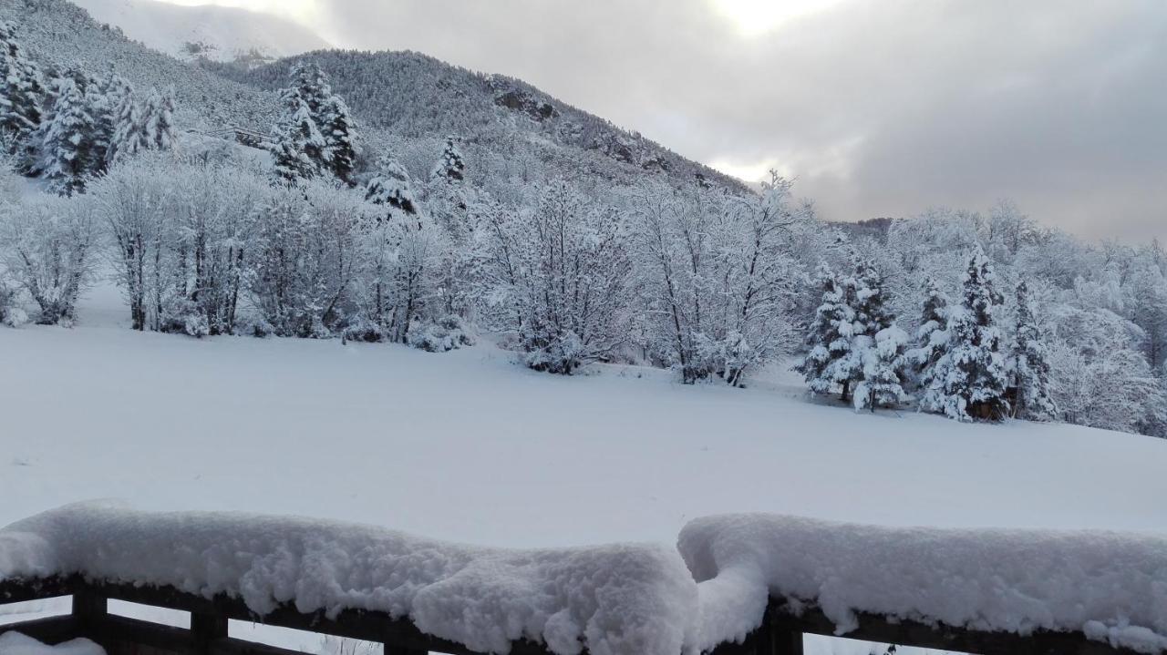 Chalet Serre Cambeou Piscine&Spa Saint-Chaffrey Exterior foto