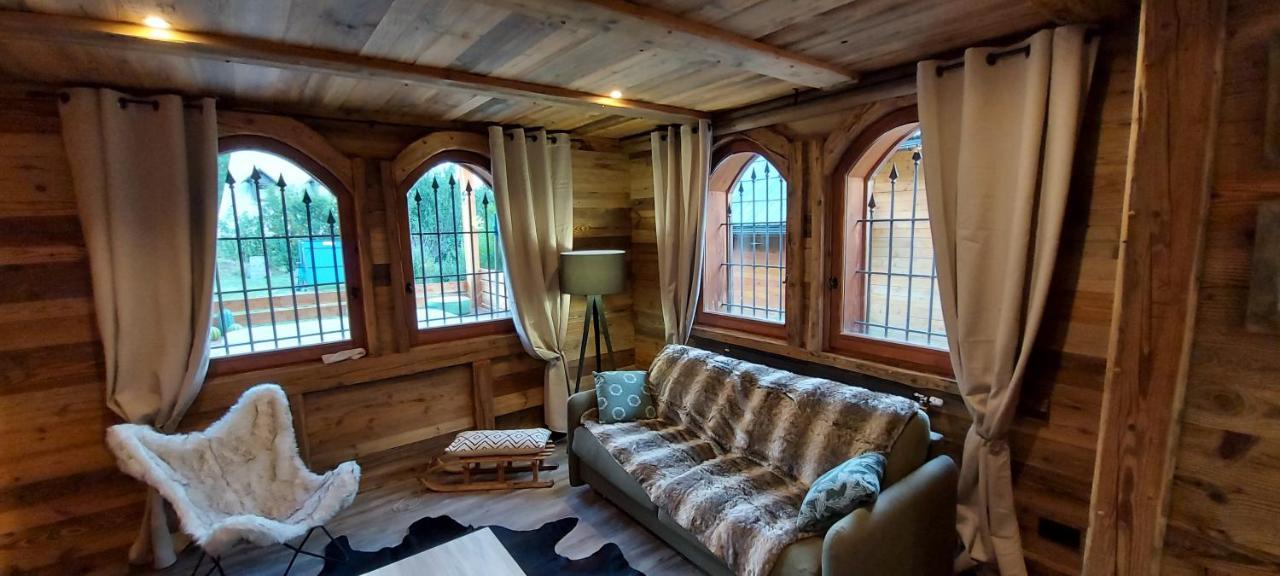 Chalet Serre Cambeou Piscine&Spa Saint-Chaffrey Exterior foto